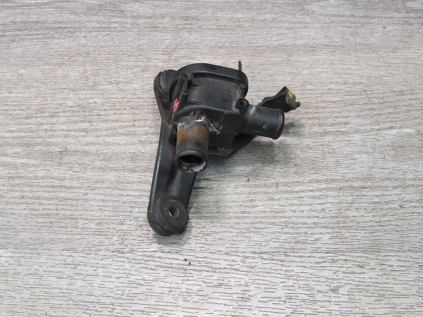 95-97 Lexus UCF20L LS400 Heater Control Water Valve OEM