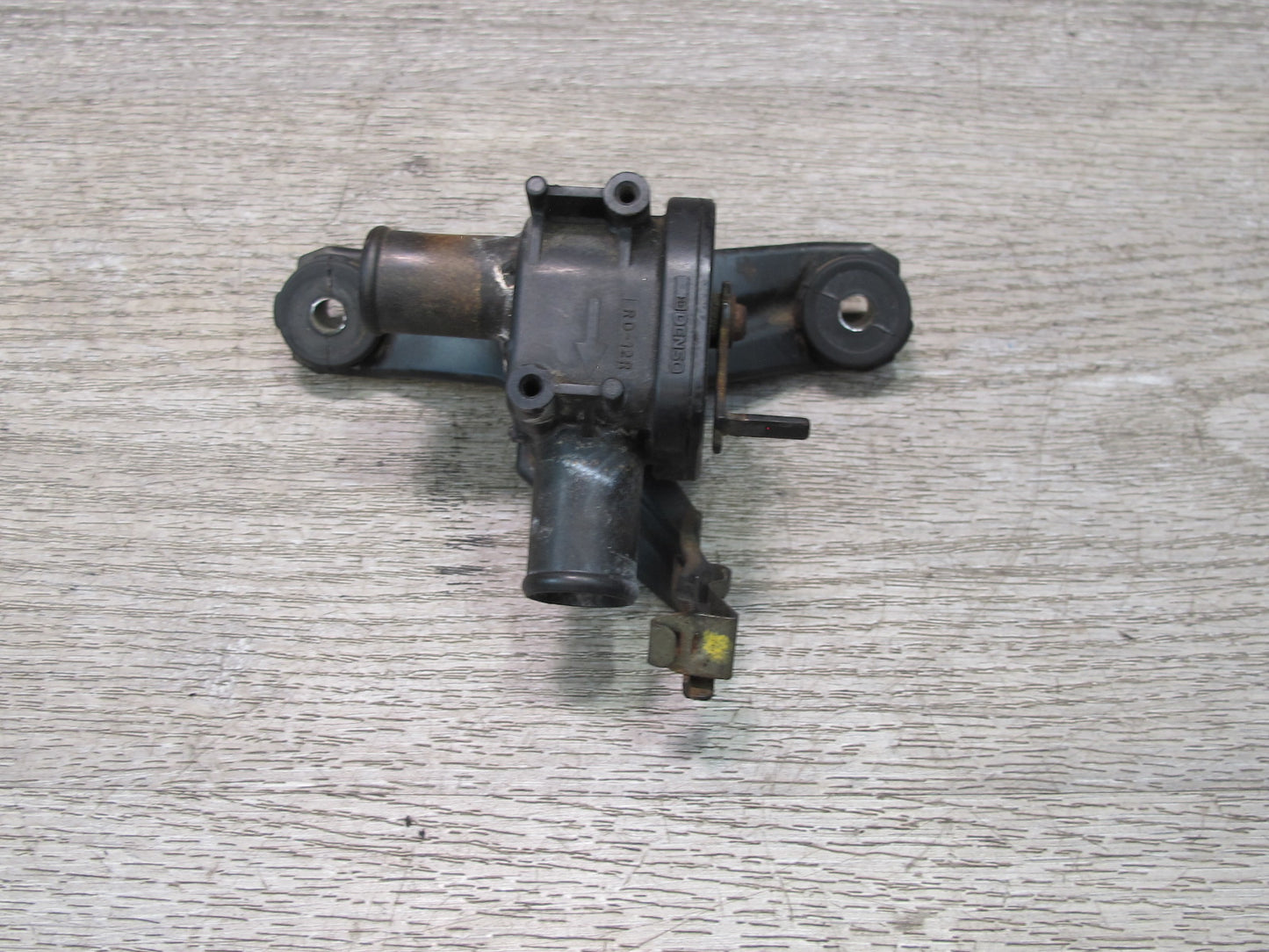 95-97 Lexus UCF20L LS400 Heater Control Water Valve OEM