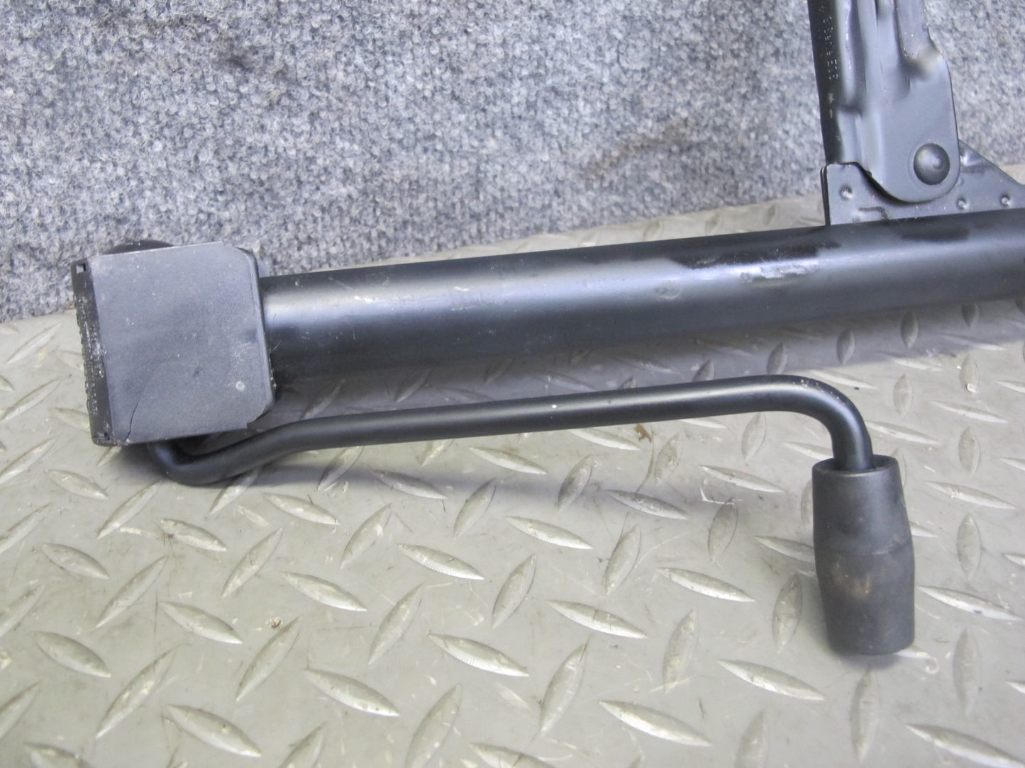 94-99 BMW E36 3-SERIES Emergency Spare Tire Lift Jack 1180377 OEM