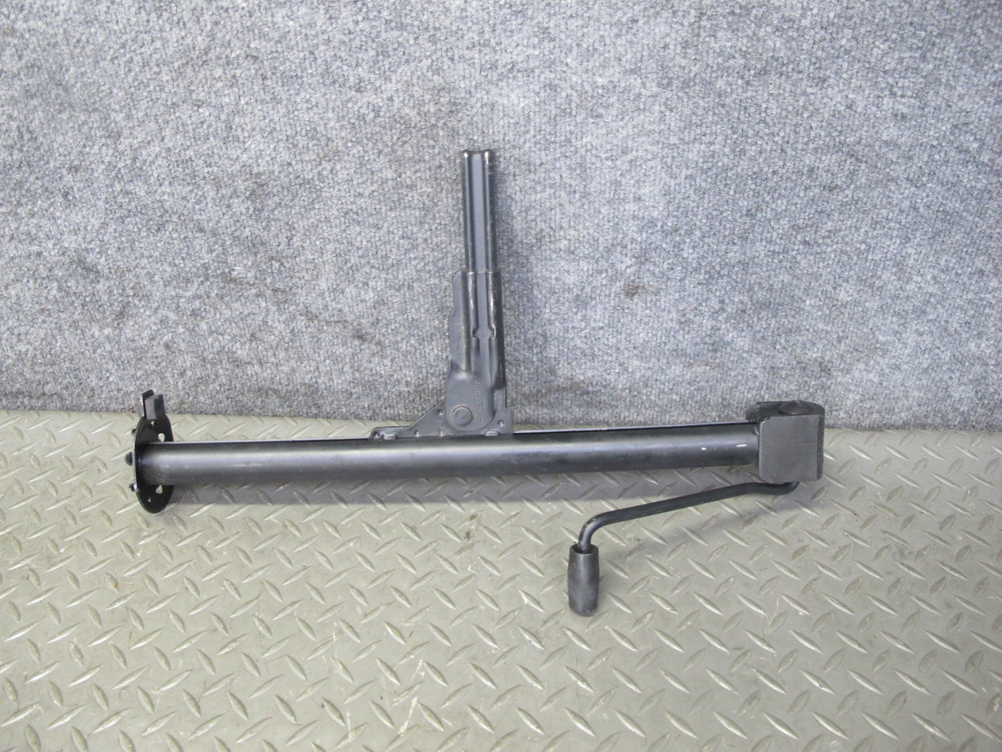 94-99 BMW E36 3-SERIES Emergency Spare Tire Lift Jack 1180377 OEM
