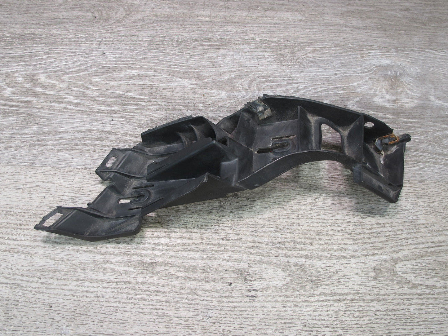 2008 VW R32 VR6 Rear Bumper Left & Right Guide Bracket Mount Support Set OEM