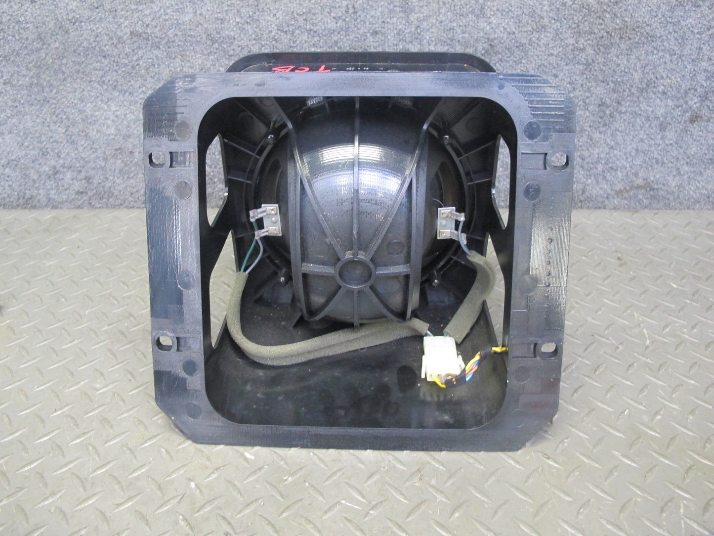 98-99 BMW E36 Convert Rear Trunk TOP Hi-fi Harman Kardon Subwoofer Speaker OEM