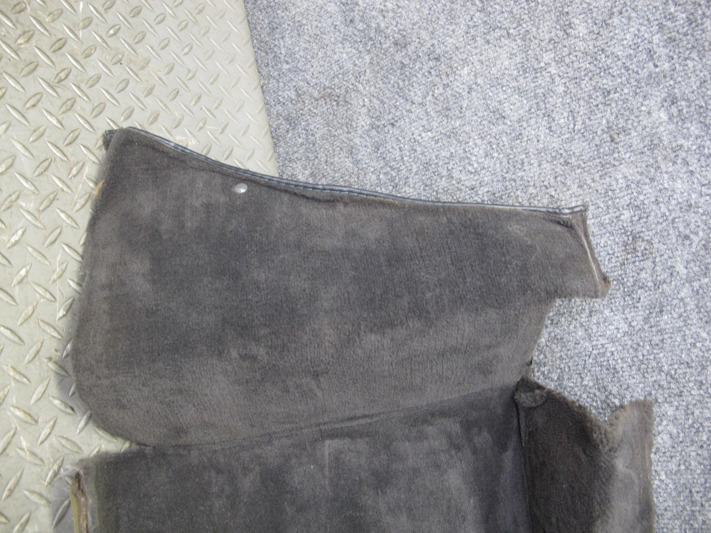86-89 Mercedes R107 560SL Rear Trunk Floor Trim Carpet Liner Cover MAT Set OEM