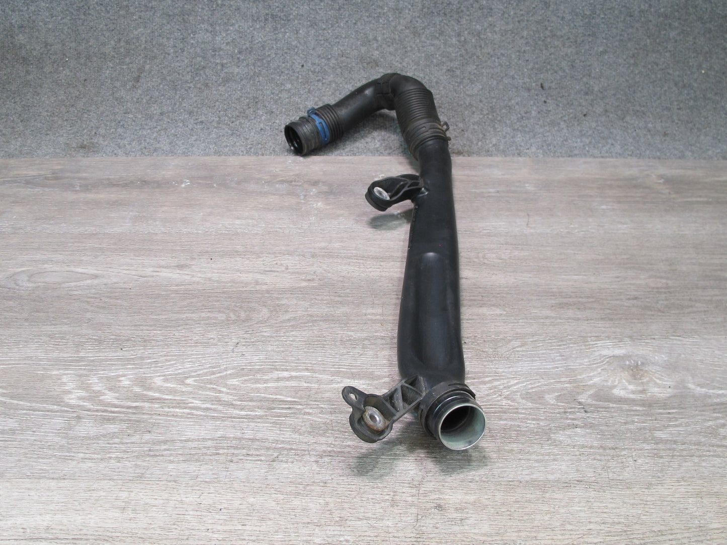 2008 VW R32 VR6 3.2L Cbra Engine Air Intake Connector Hose Duct Pipe OEM