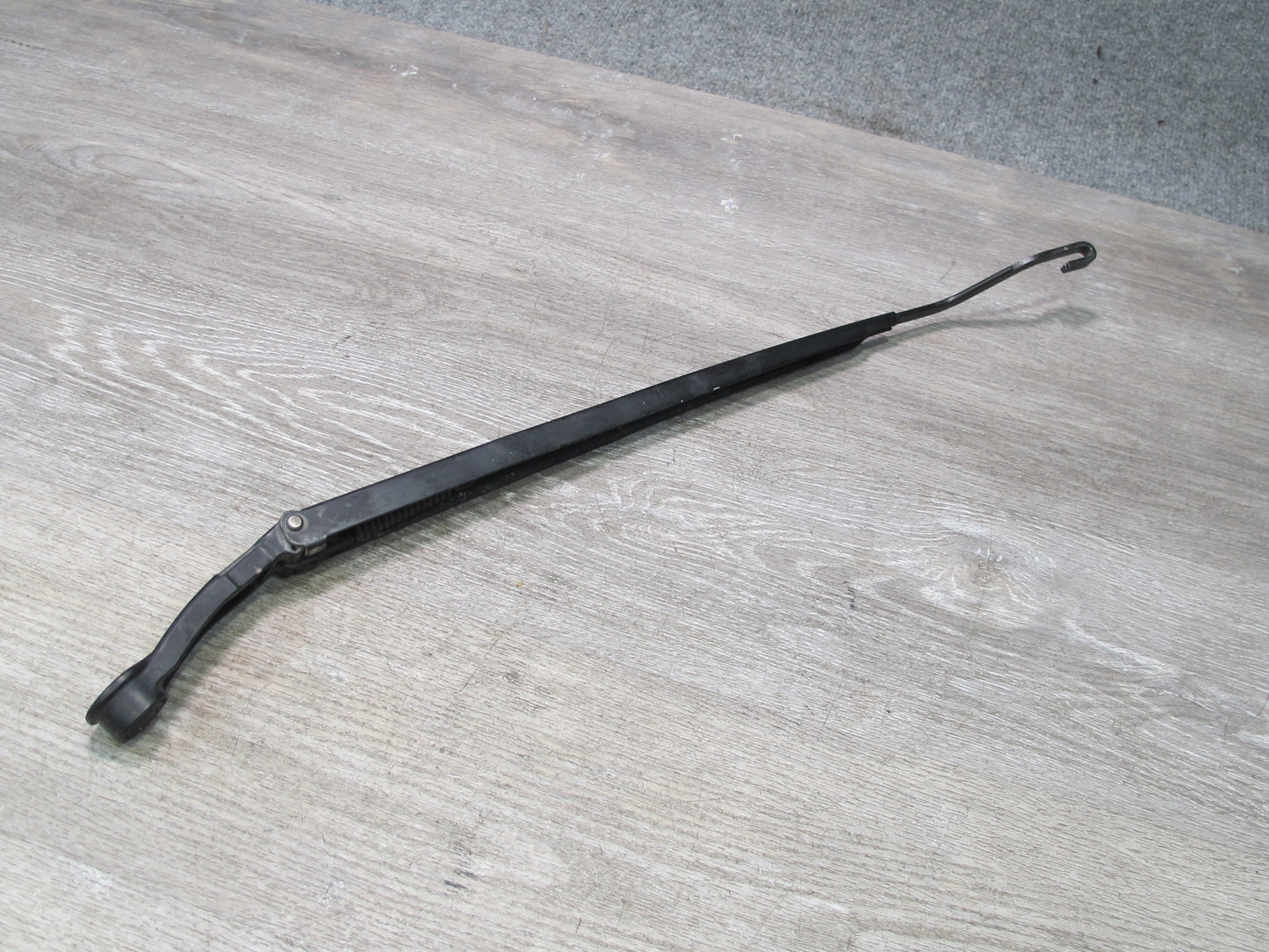 95-00 Lexus LS400 UCF20L Set of 2 Front Left & Right Windshield Wiper Arm OEM