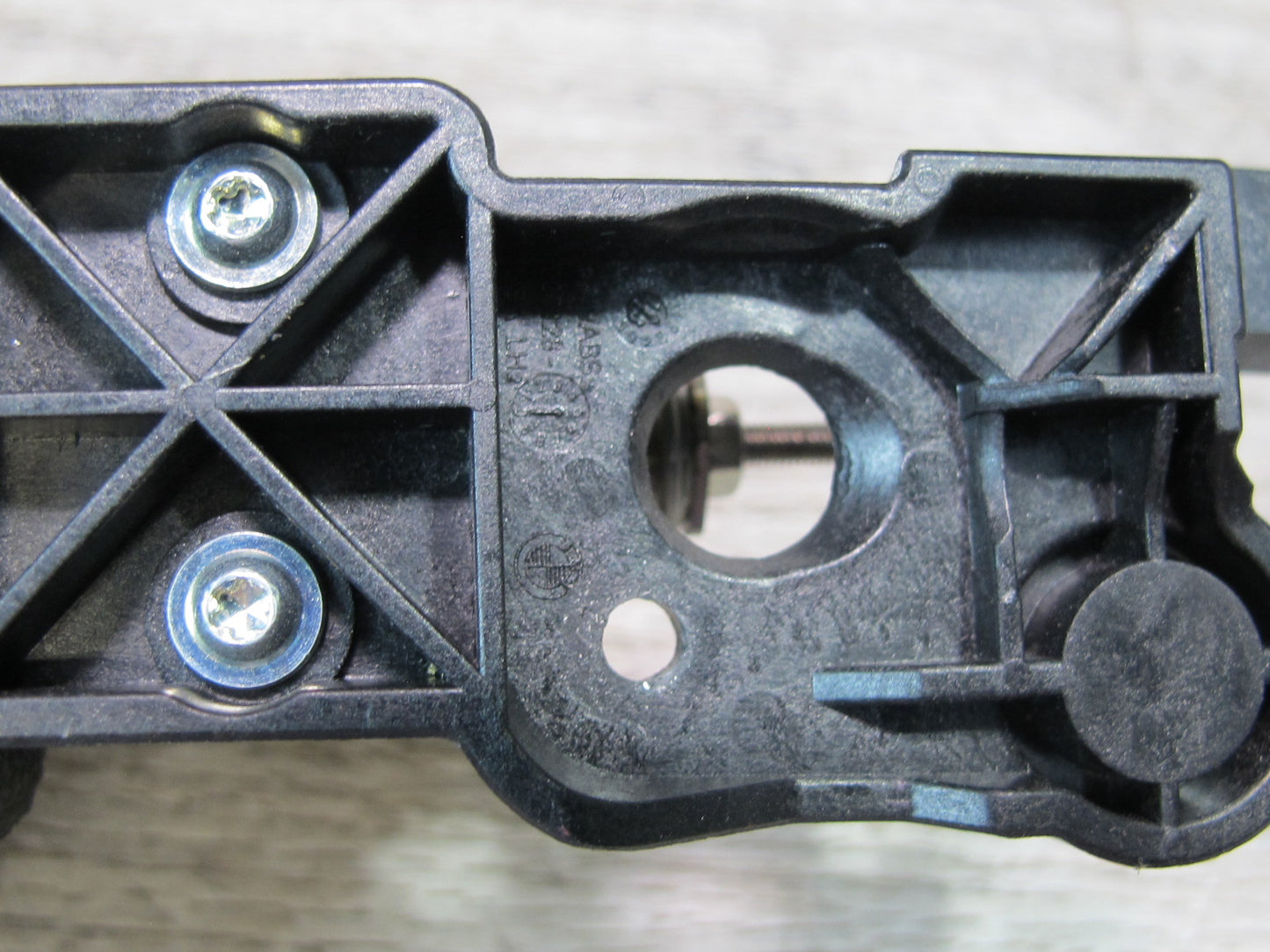 2008-2014 BMW E71 E72 X6 Glove Box Lock Latch