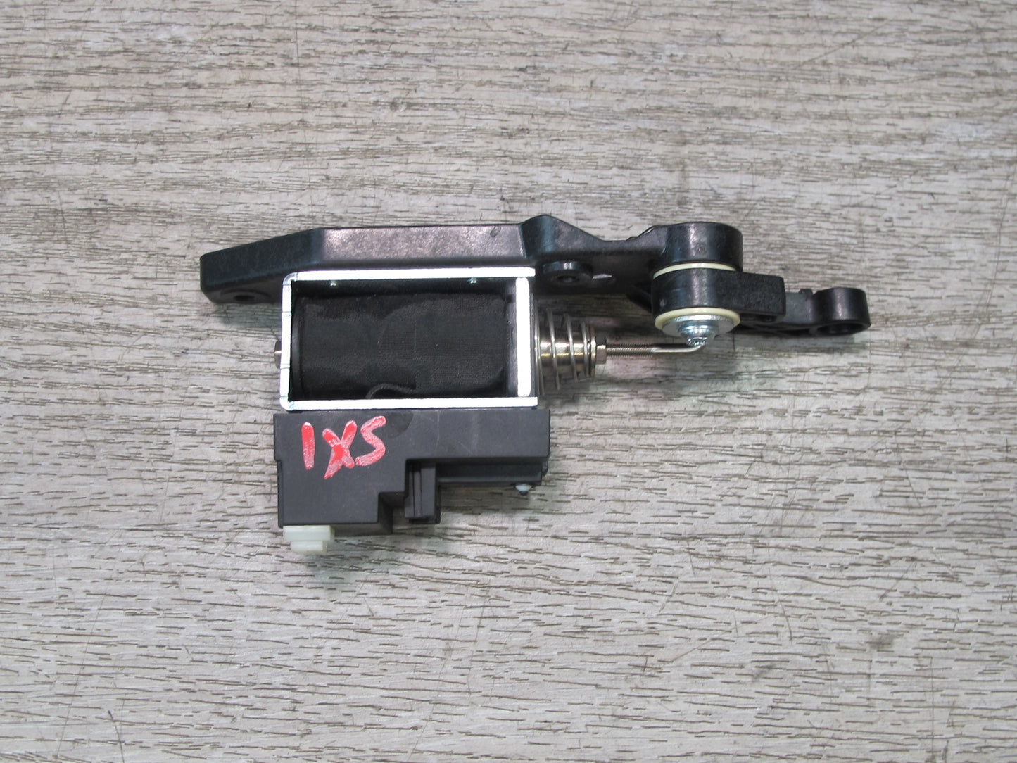 2008-2014 BMW E71 E72 X6 Glove Box Lock Latch