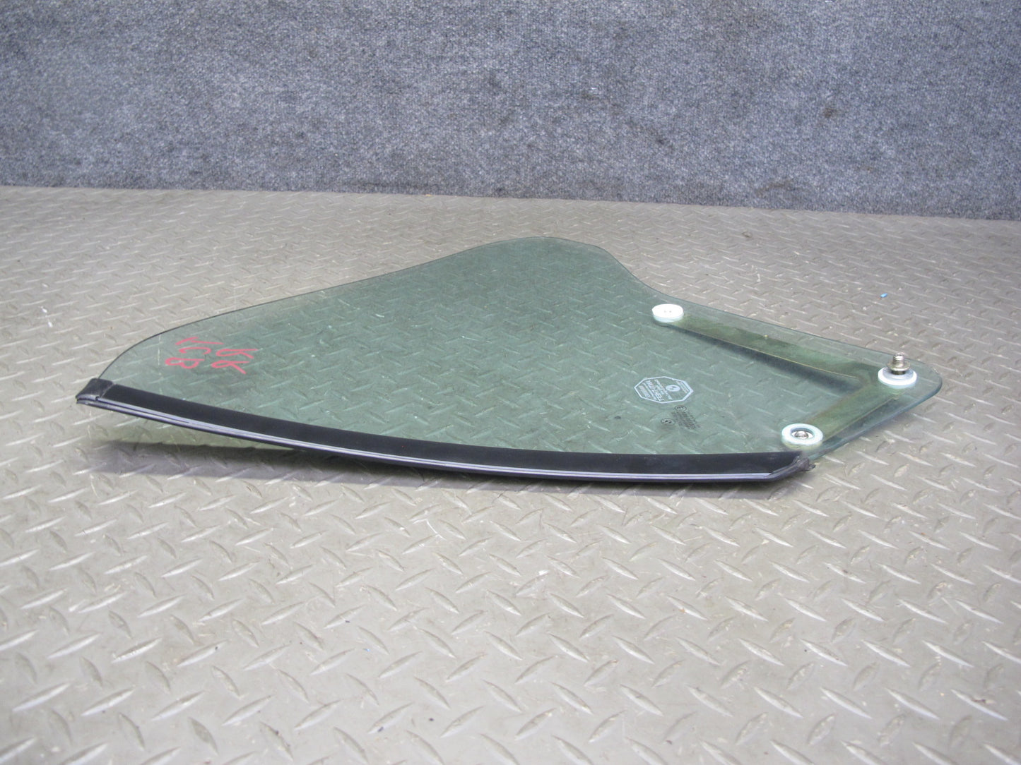 94-99 BMW E36 3-SERIES Convertible Rear Right Quarter Glass Window OEM