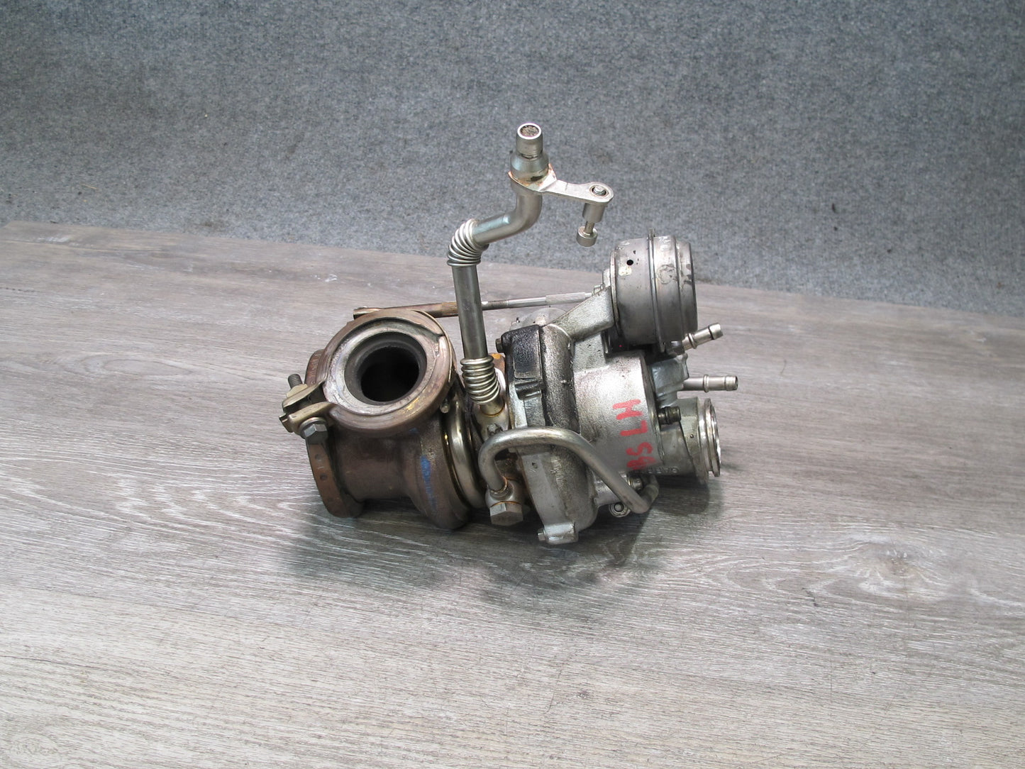 2012 BMW E70 F01 F02 F07 F10 F12 4.4L N63 Left Engine Turbocharger 7576985 OEM