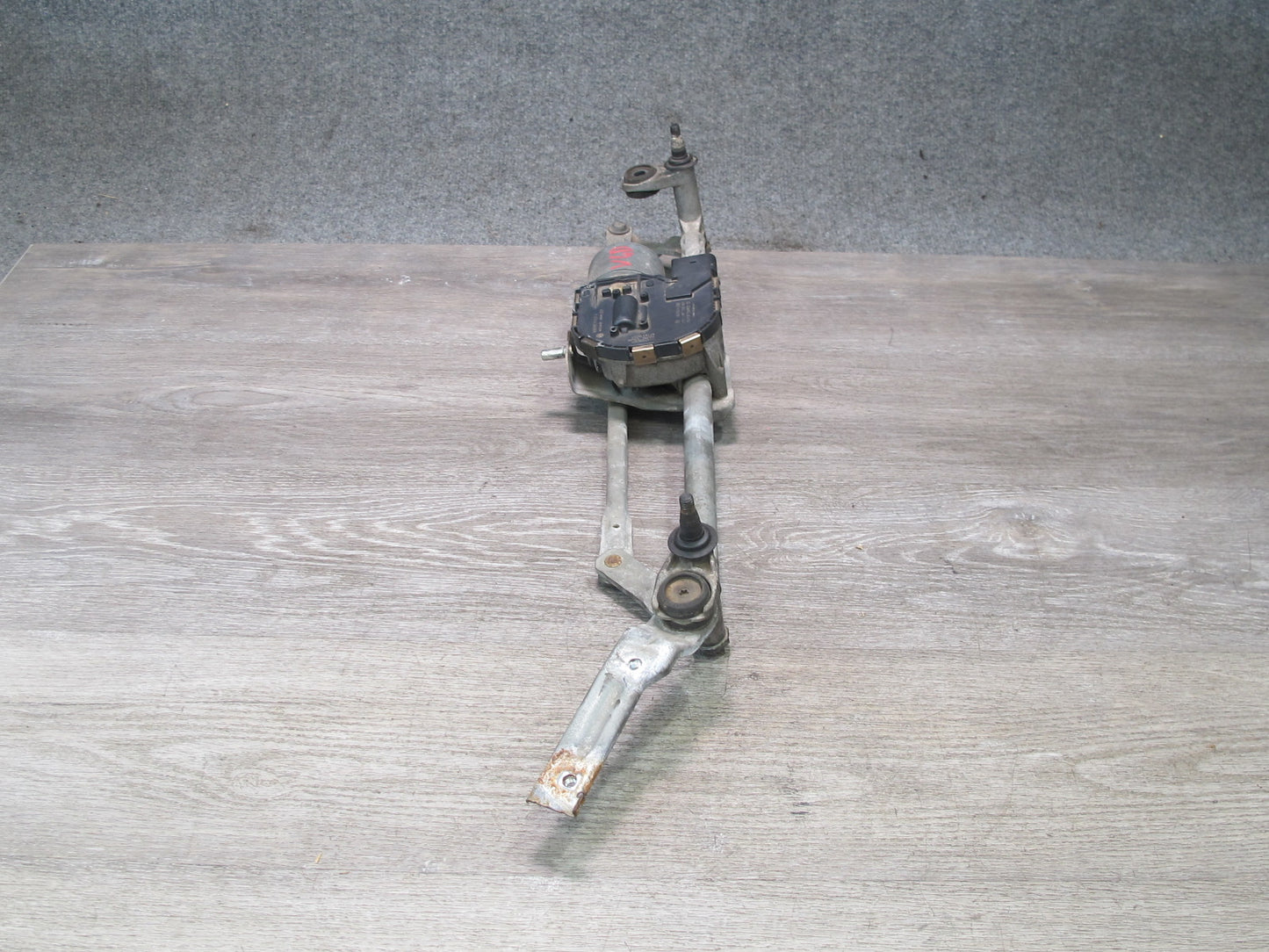06-16 VW Golf R GTI R32 EOS Rabbit Jetta Windshield Wiper Transmission Motor OEM