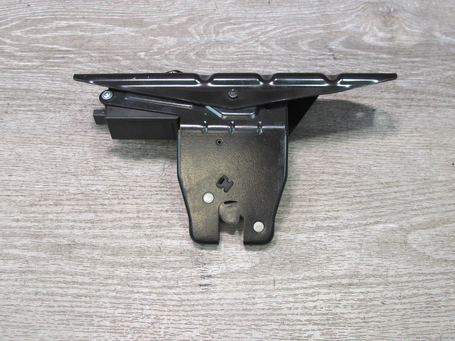 2008-2014 BMW E71 X6 Rear Trunk Lid Lock Latch Actuator