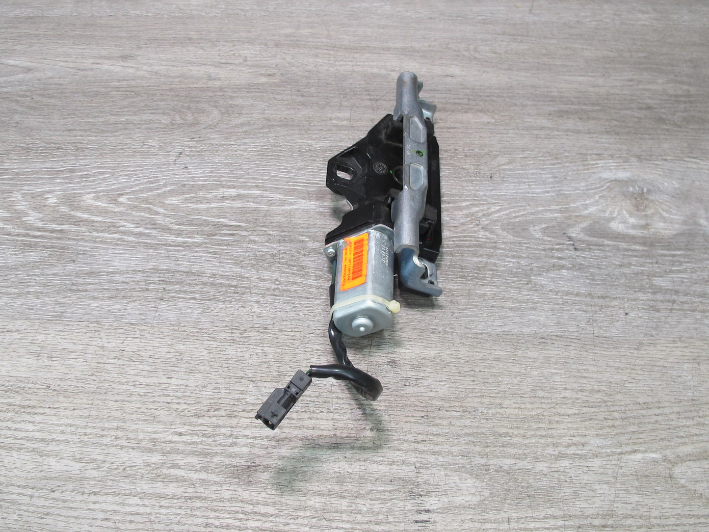 2008-2014 BMW E71 E72 X6 Rear Trunk Lid Power Lock Drive Motor Mechanism 7114613