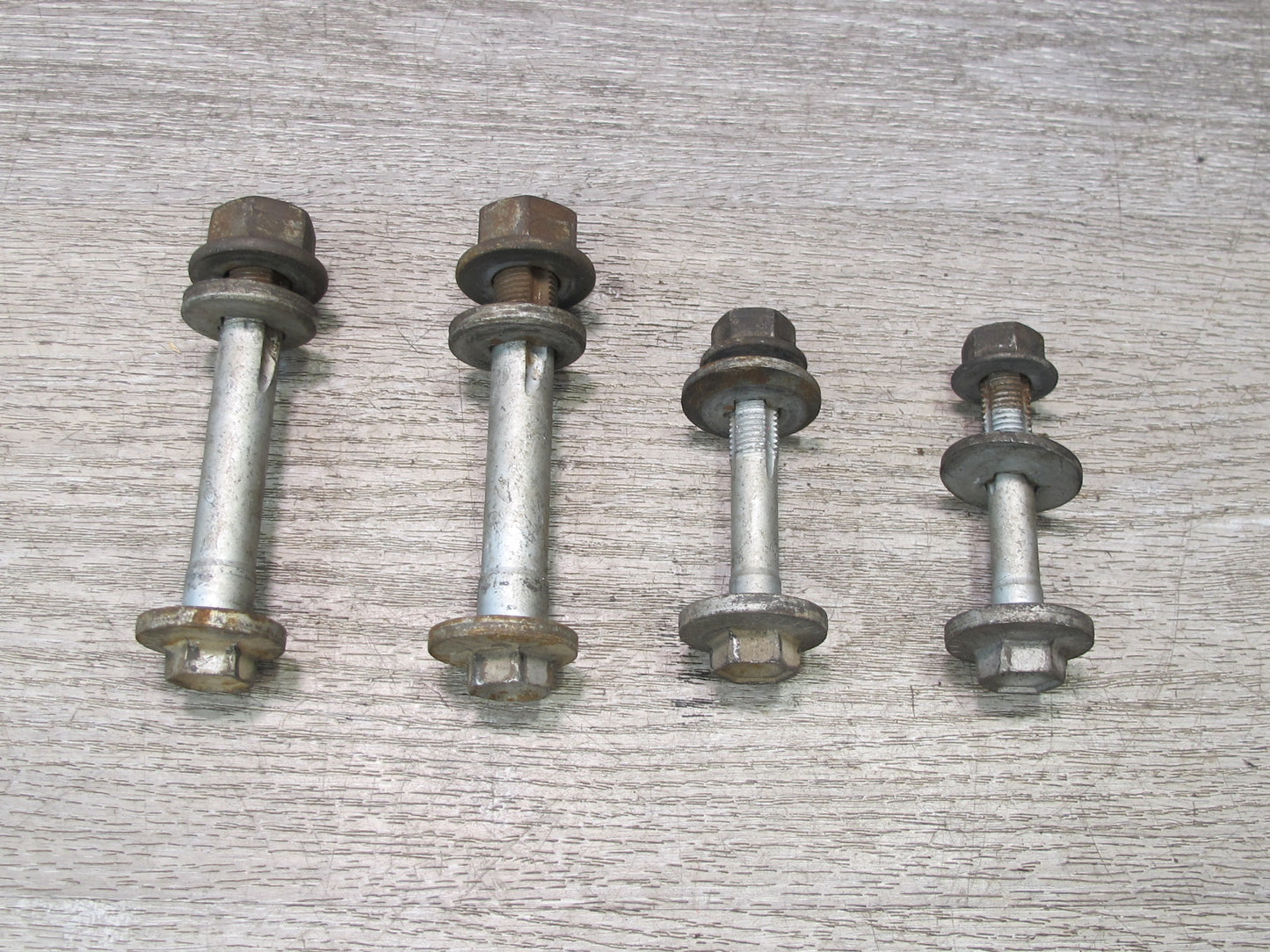 2008-2014 BMW E71 E72 X6 Rear Suspension Eccentric Adjust Camber Bolt Set of 4