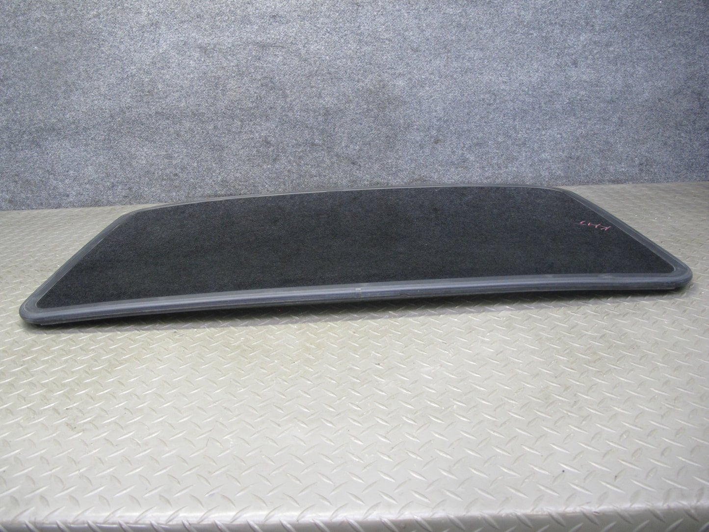 2003-2009 Hummer H2 Front Upper Sunroof Glass Window Panel
