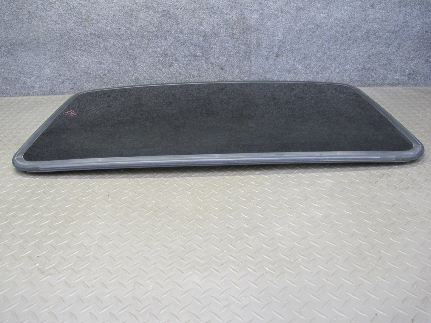 2003-2009 Hummer H2 Front Upper Sunroof Glass Window Panel