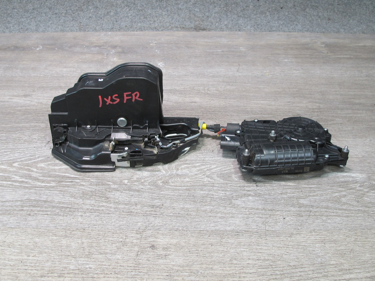 2010-2014 BMW E71 E72 X6 Front Right Door Lock Latch Actuator w Soft Close