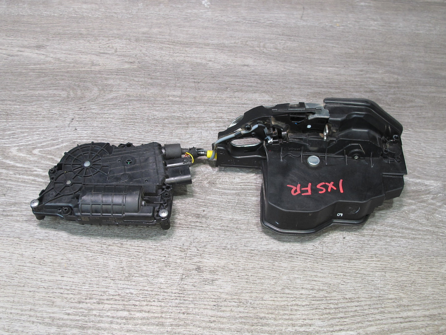 2010-2014 BMW E71 E72 X6 Front Right Door Lock Latch Actuator w Soft Close