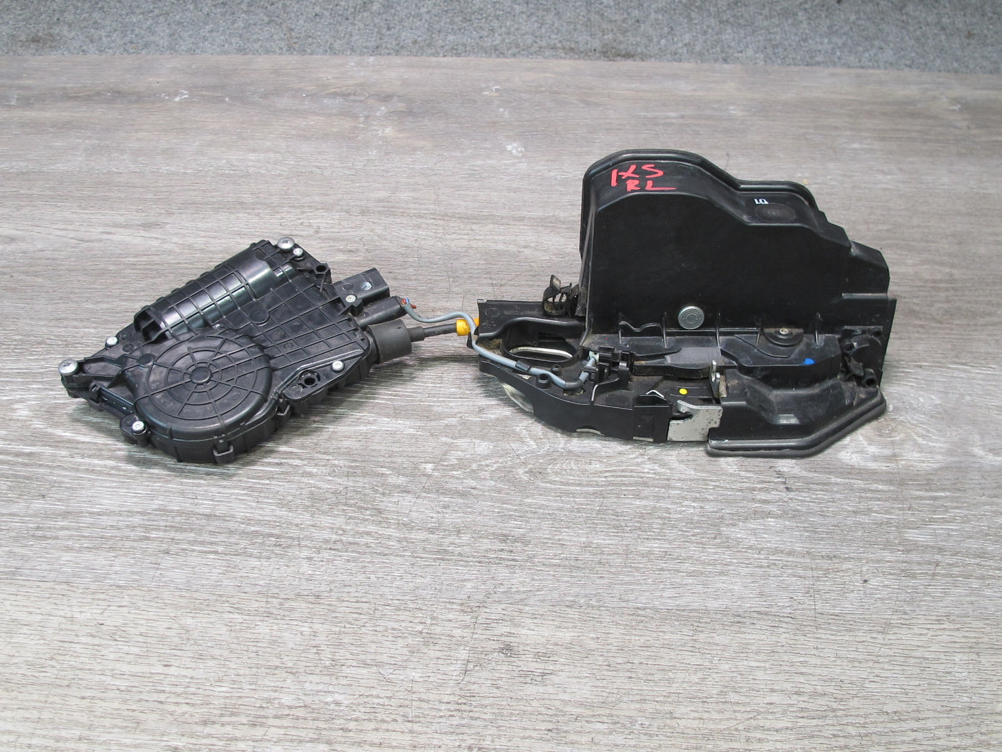 2010-2014 BMW E71 E72 X6 Front Right Door Lock Latch Actuator w Soft Close