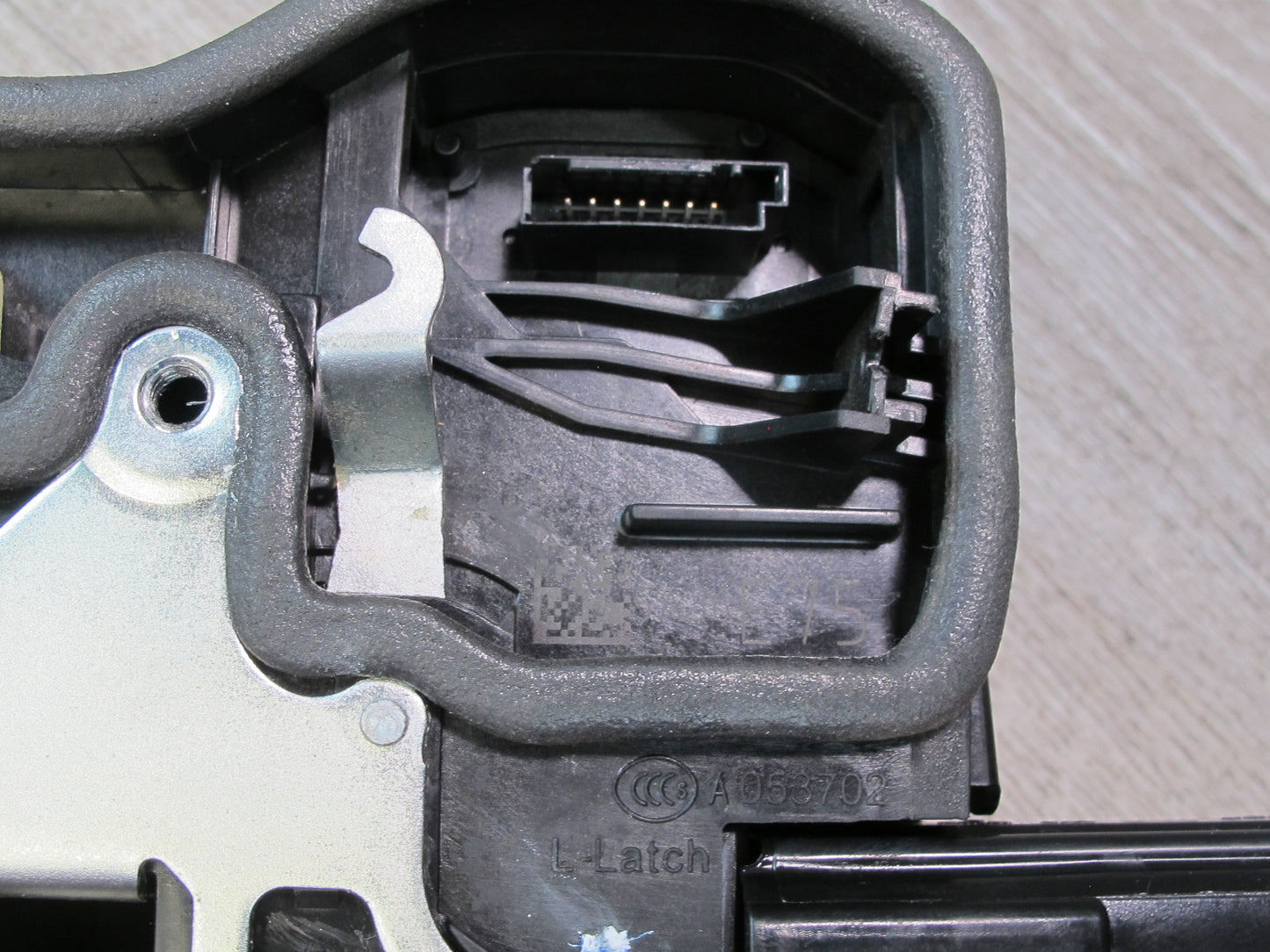 2010-2014 BMW E71 E72 X6 Front Left Door Lock Latch Actuator w Soft Close
