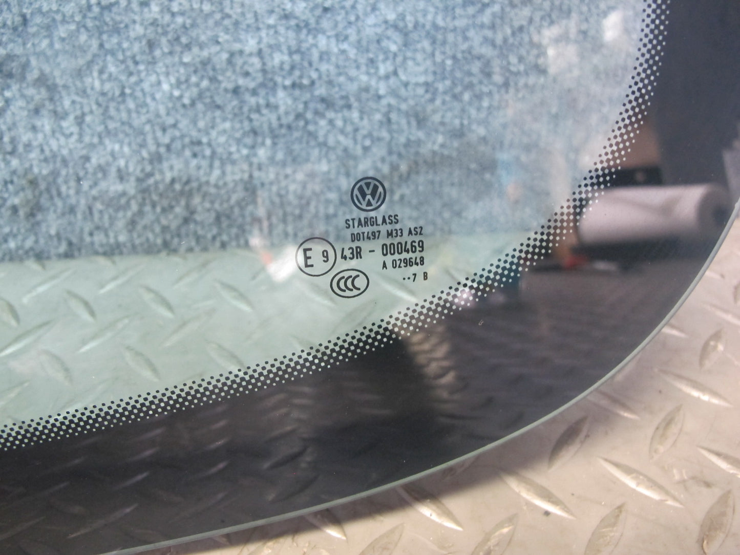07-09 VW Golf MK5 R32 GTI Rabbit 2-DR Rear Left Quarter Glass Window OEM