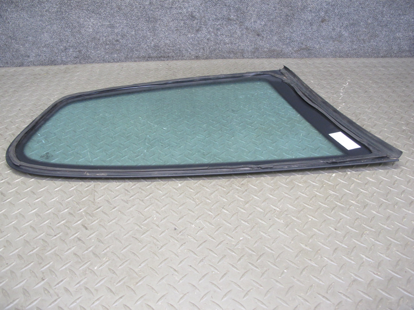 07-09 VW Golf MK5 R32 GTI Rabbit 2-DR Rear Left Quarter Glass Window OEM