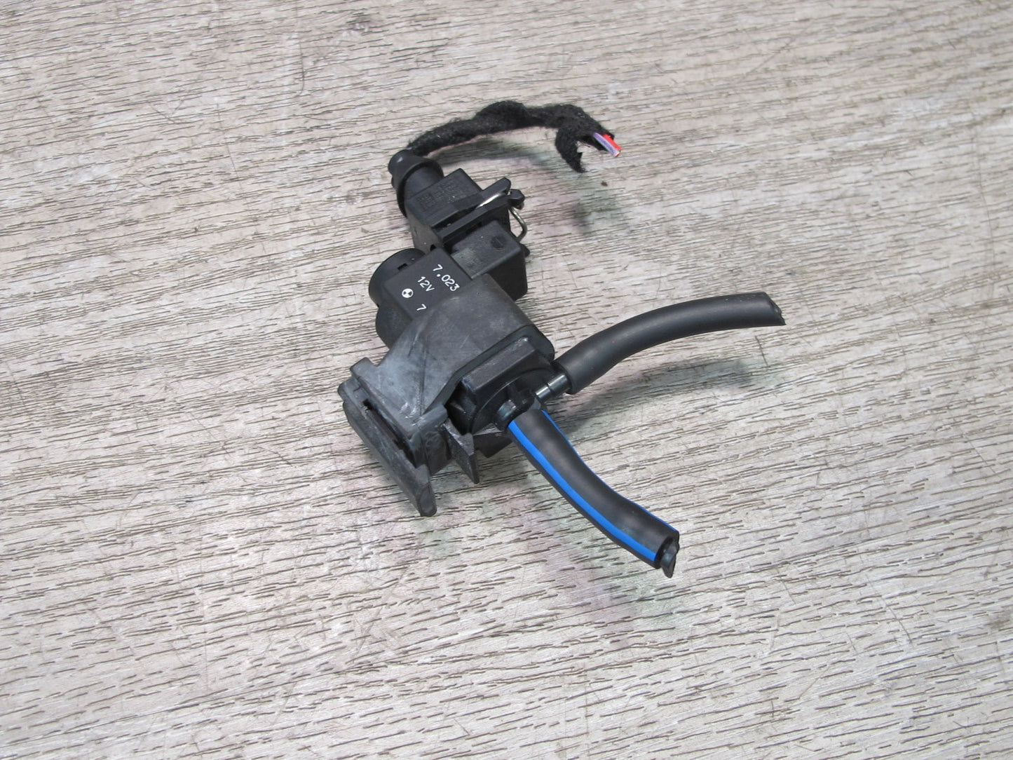 2008-2014 BMW E71 E72 X6 Vacuum Valve Solenoid OEM