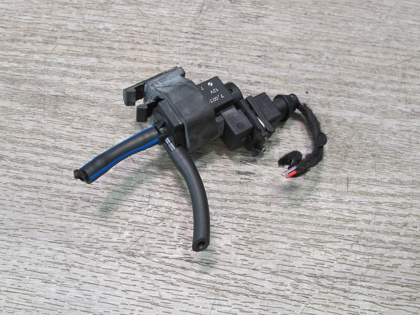 2008-2014 BMW E71 E72 X6 Vacuum Valve Solenoid OEM