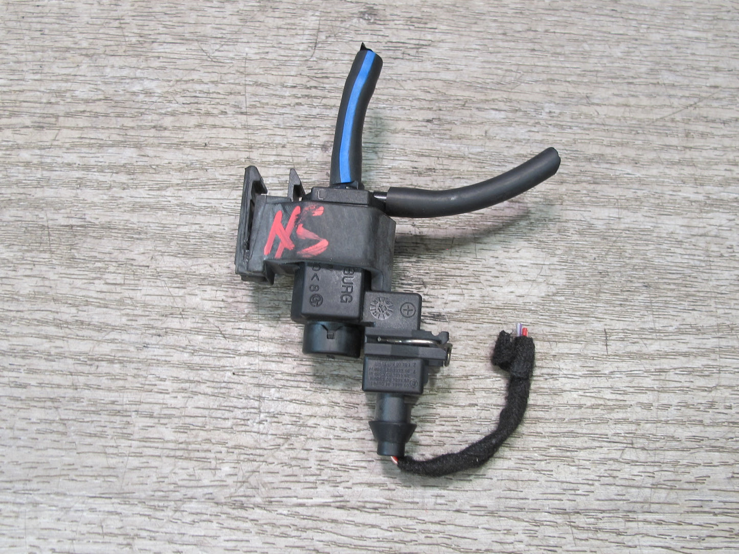 2008-2014 BMW E71 E72 X6 Vacuum Valve Solenoid OEM