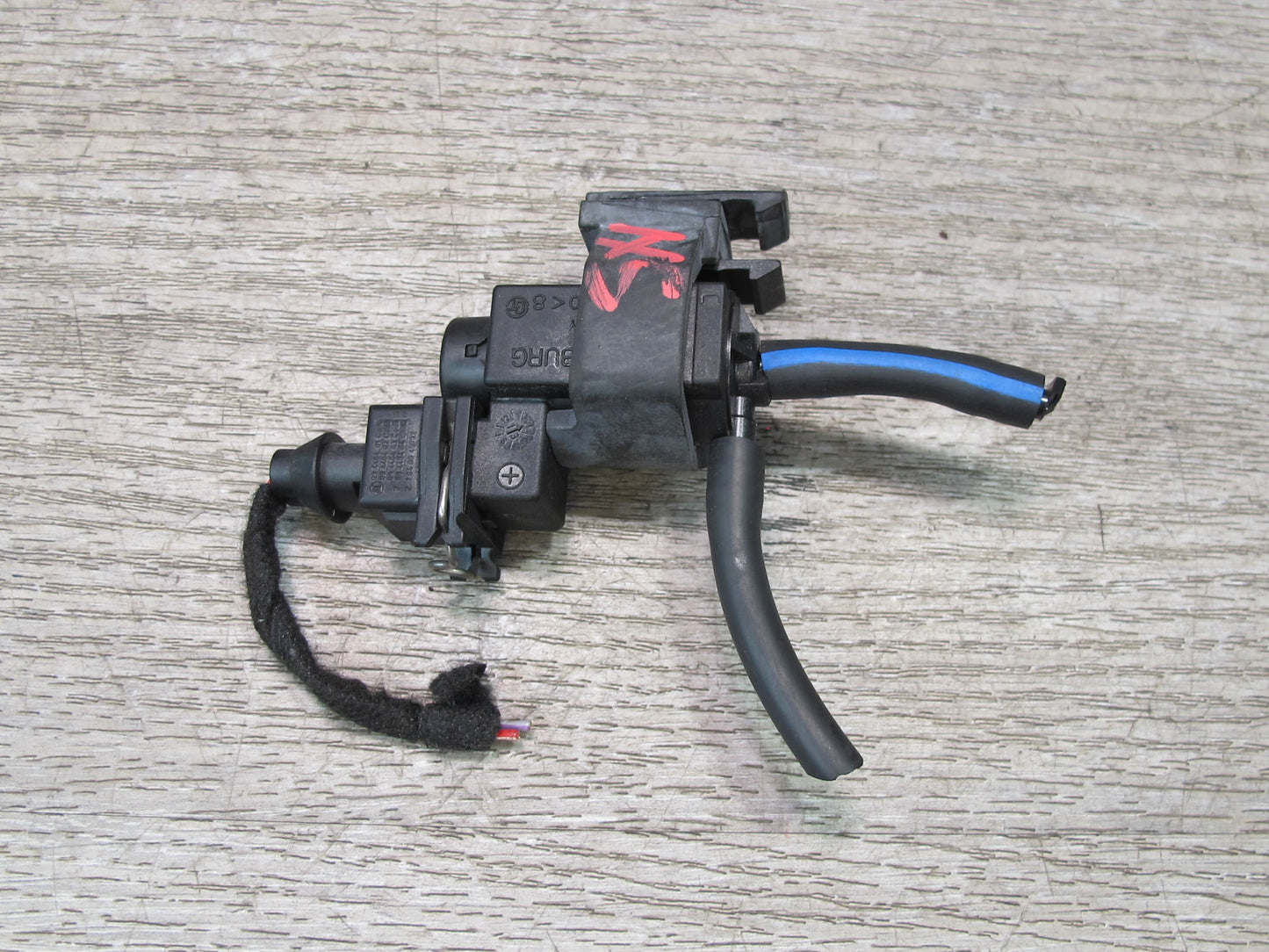 2008-2014 BMW E71 E72 X6 Vacuum Valve Solenoid OEM