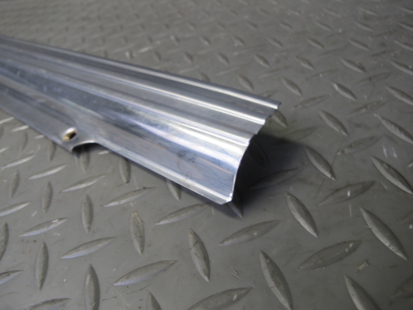 73-89 Mercedes R107 Set of 2 Left & Right Door Scuff Sill Plate Trim Chrome OEM