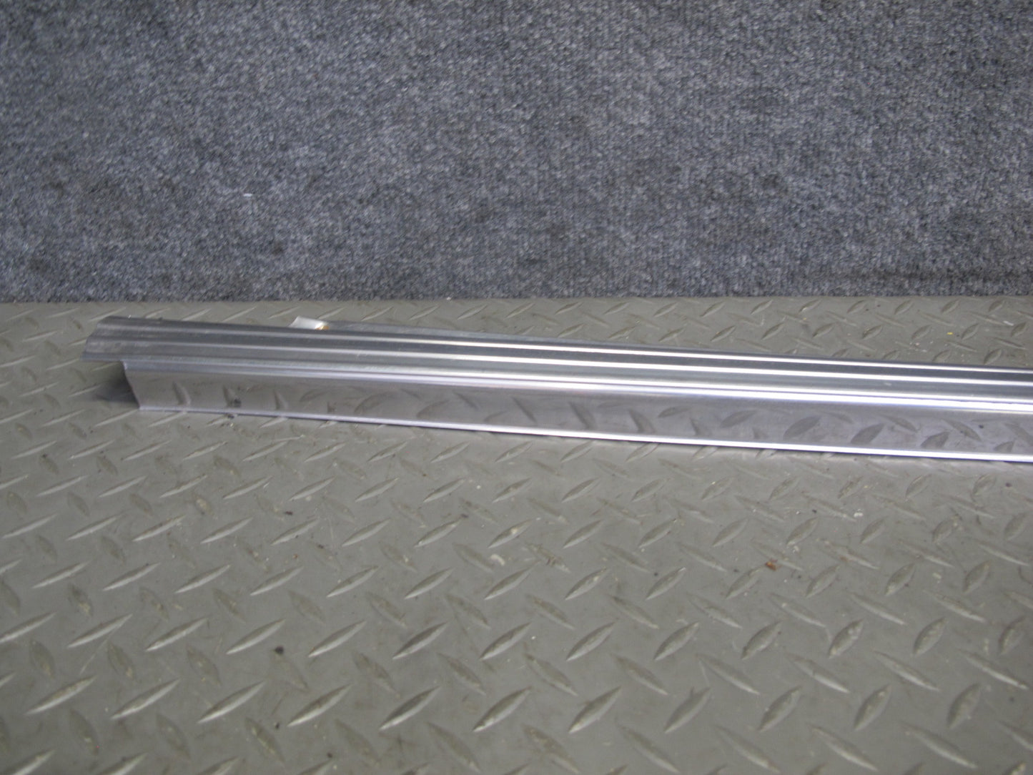 73-89 Mercedes R107 Set of 2 Left & Right Door Scuff Sill Plate Trim Chrome OEM