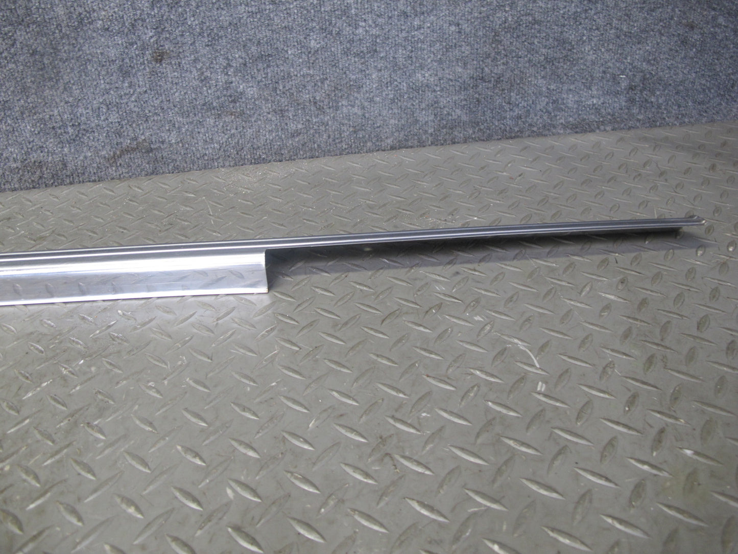 73-89 Mercedes R107 Set of 2 Left & Right Door Scuff Sill Plate Trim Chrome OEM