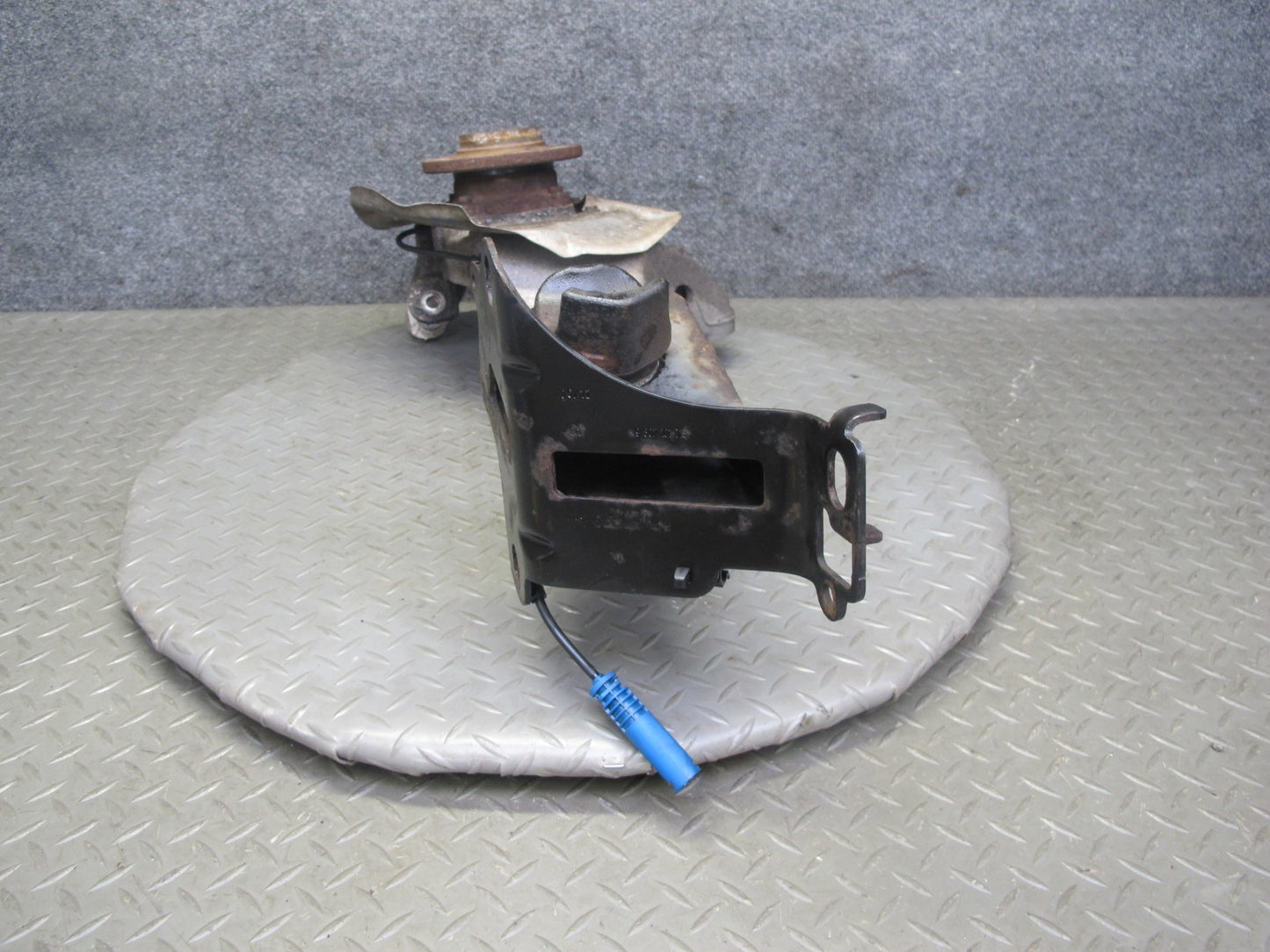 11-15 Mini Cooper R60 R61 AWD Rear Left Knuckle Wheel Hub Trailing Arm OEM