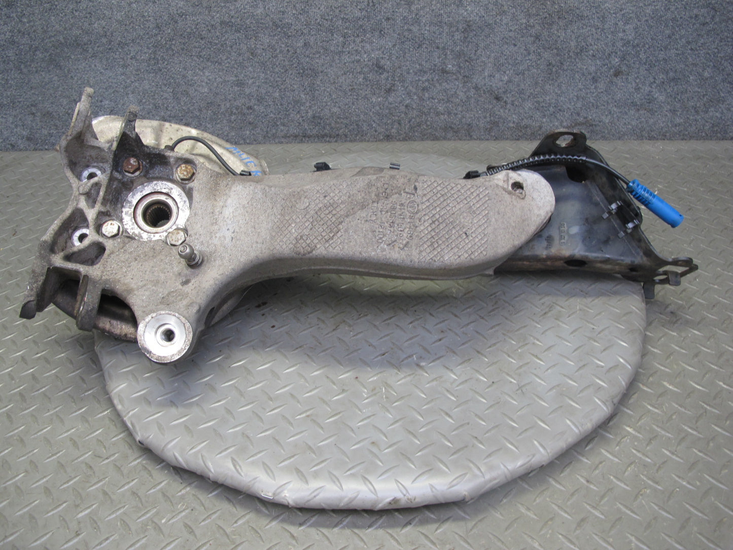 11-15 Mini Cooper R60 R61 AWD Rear Left Knuckle Wheel Hub Trailing Arm OEM