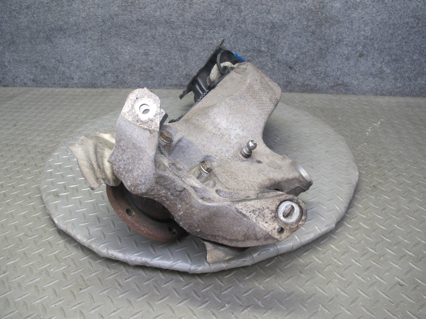 11-15 Mini Cooper R60 R61 AWD Rear Left Knuckle Wheel Hub Trailing Arm OEM