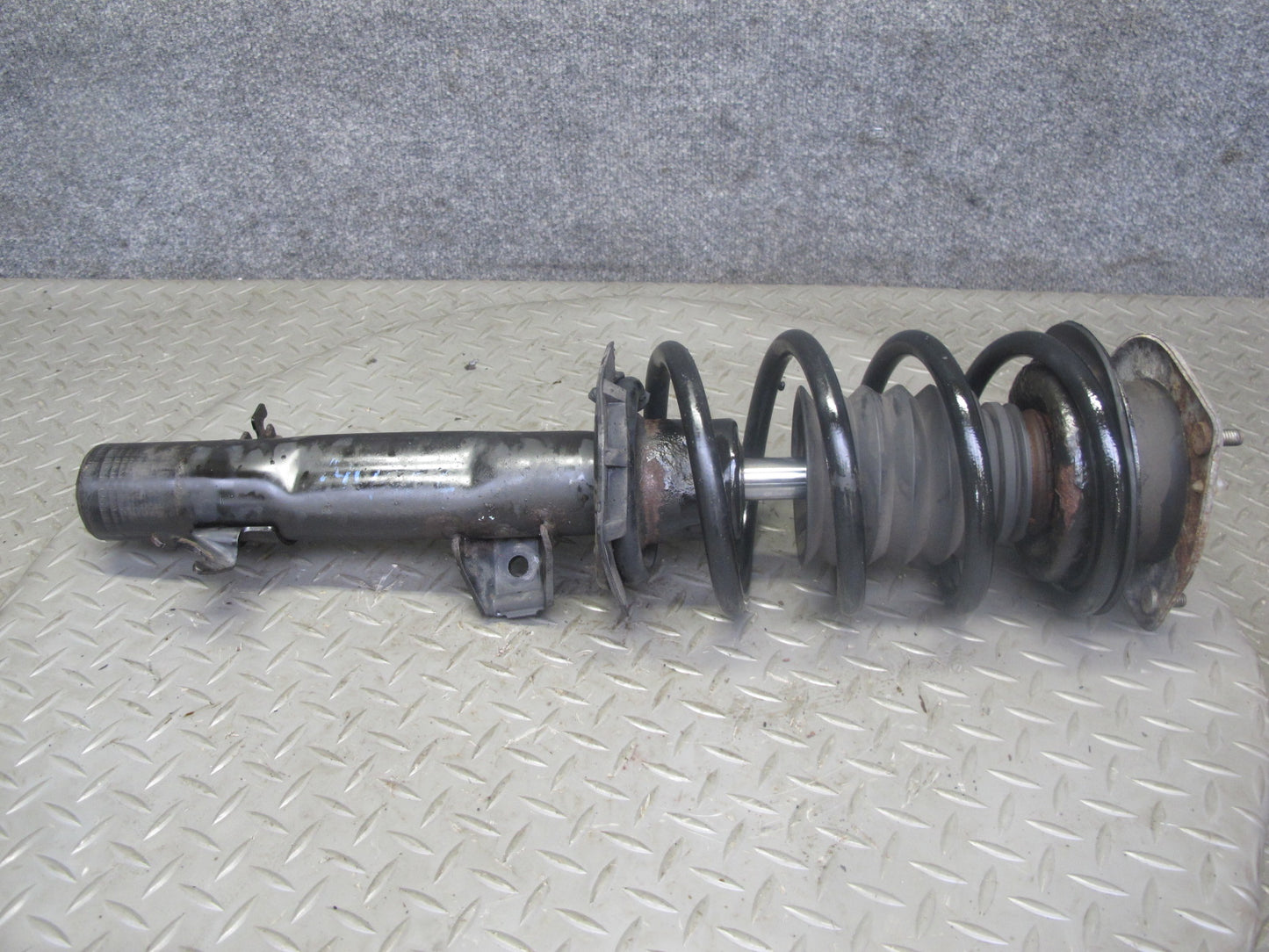 11-15 Mini Cooper R60 R61 Countryman AWD Front Strut Shock Absorber Set OEM