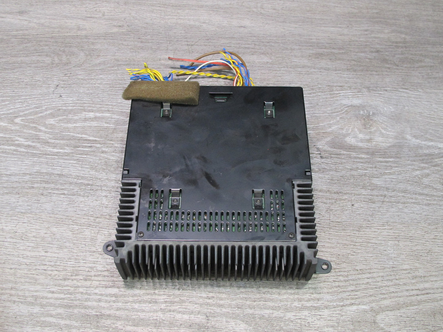 94-95 BMW E34 5-SERIES Sedan Radio Hi Fi AMP Amplifier 8375007 OEM
