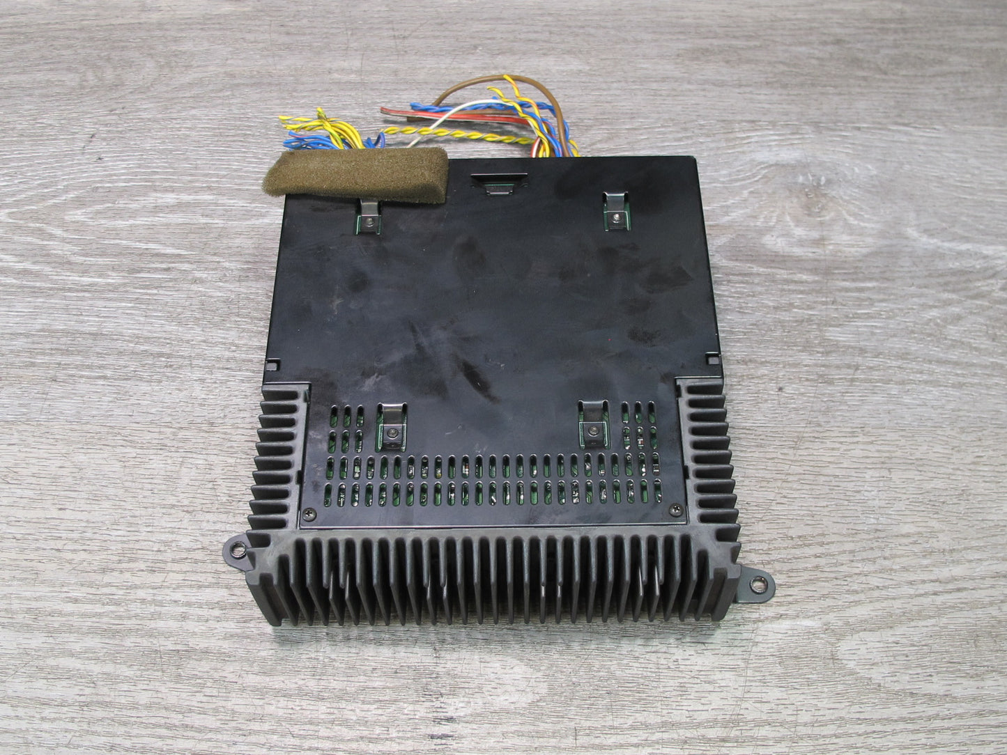 94-95 BMW E34 5-SERIES Sedan Radio Hi Fi AMP Amplifier 8375007 OEM