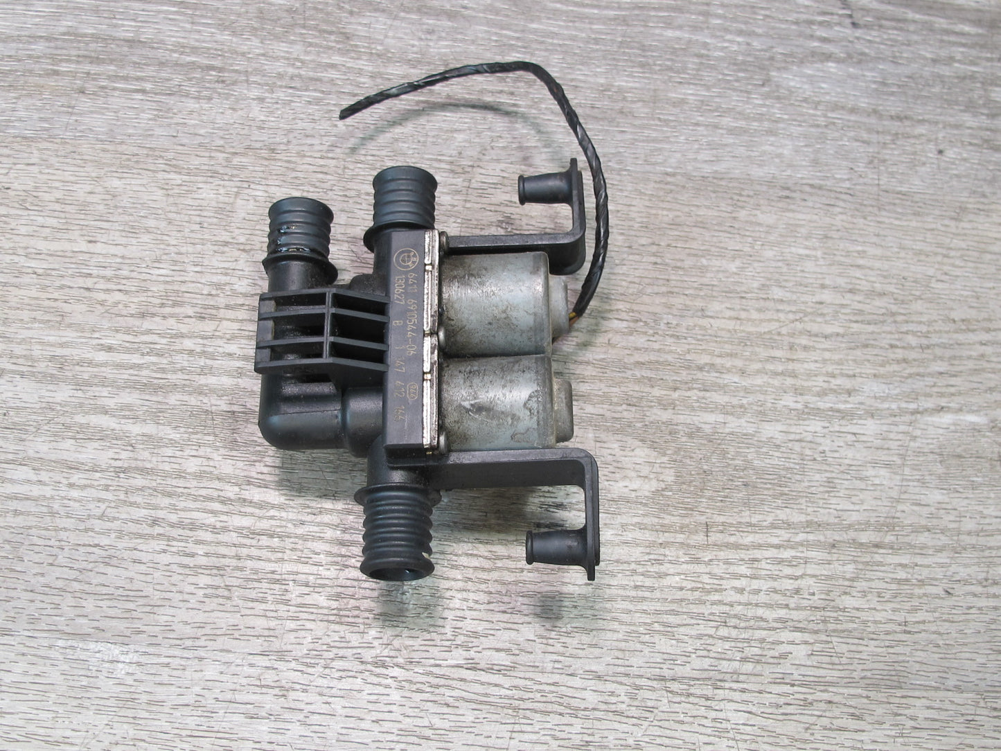 2008-2014 BMW E71 E72 X6 Heater Water Control Valve 6910544