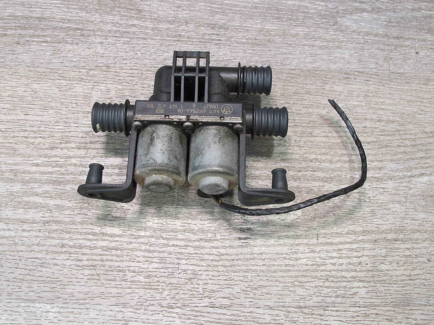 2008-2014 BMW E71 E72 X6 Heater Water Control Valve 6910544