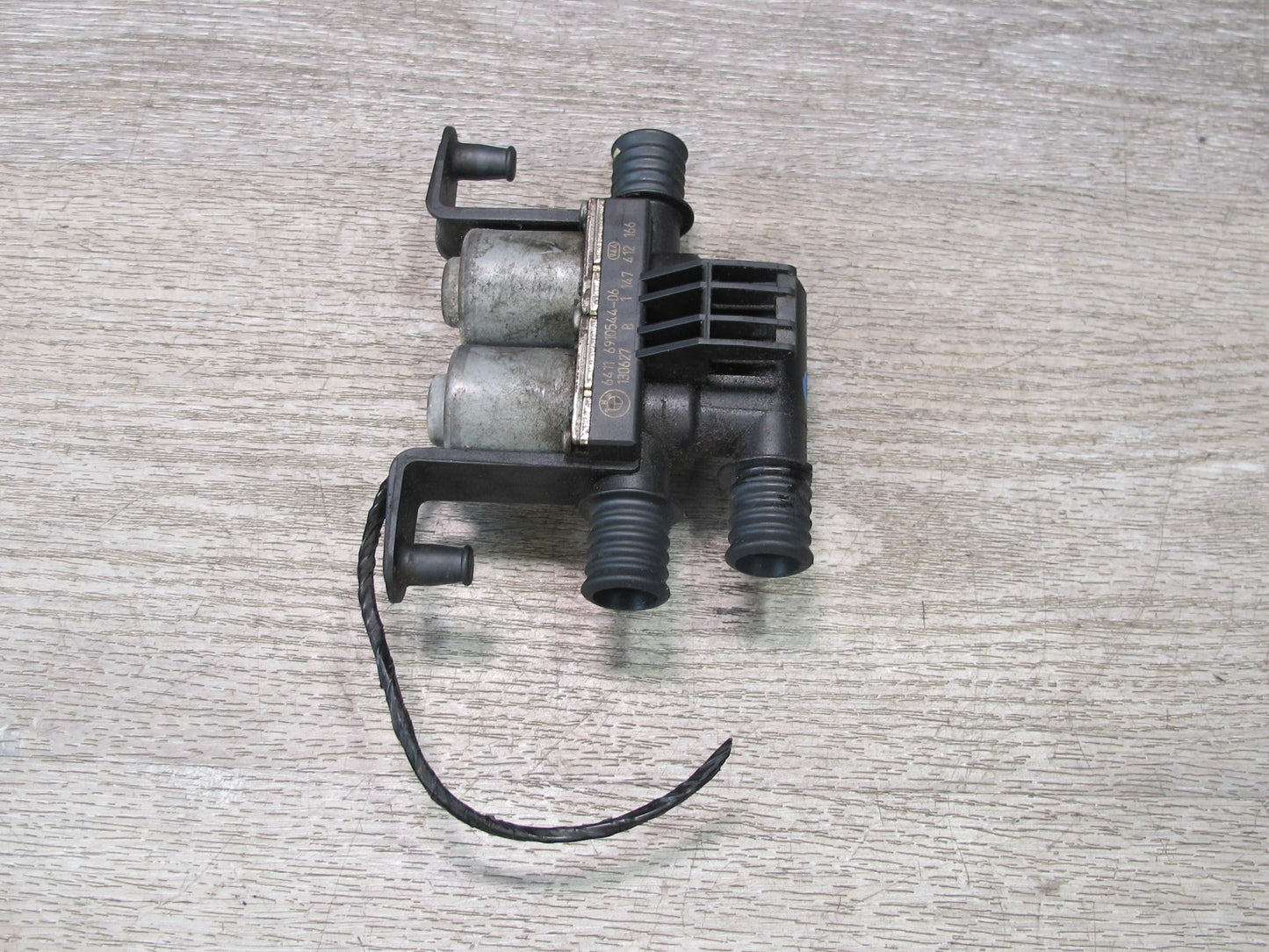 2008-2014 BMW E71 E72 X6 Heater Water Control Valve 6910544
