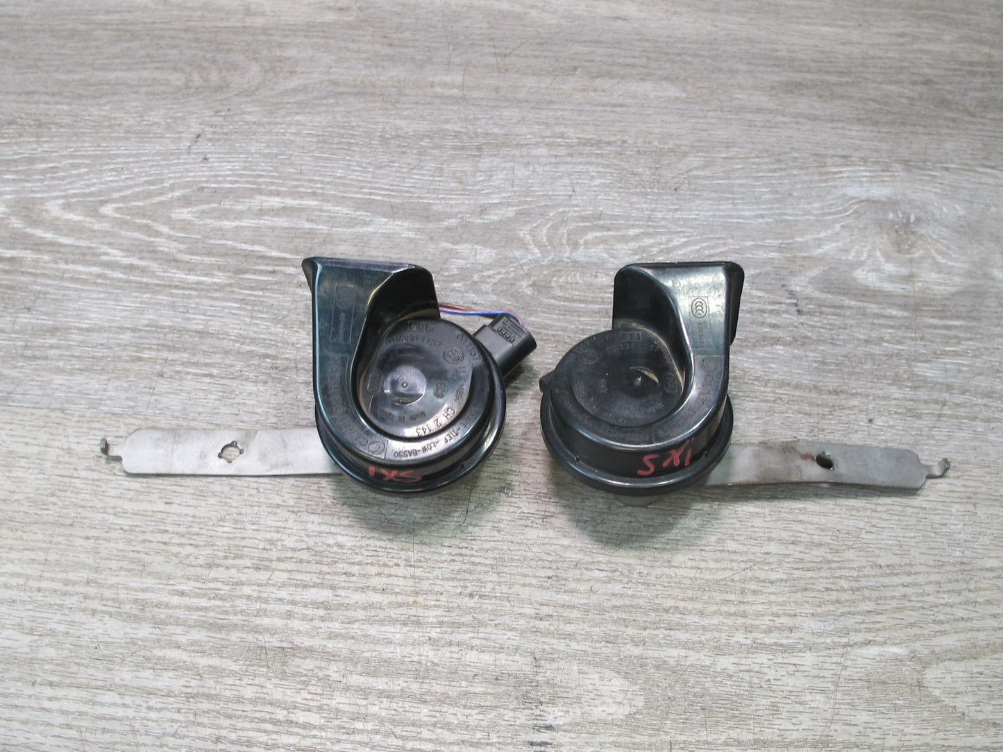 2008-2014 BMW E71 E72 X6 High & Low Tone Note Pitch Horn Signal Set of 2