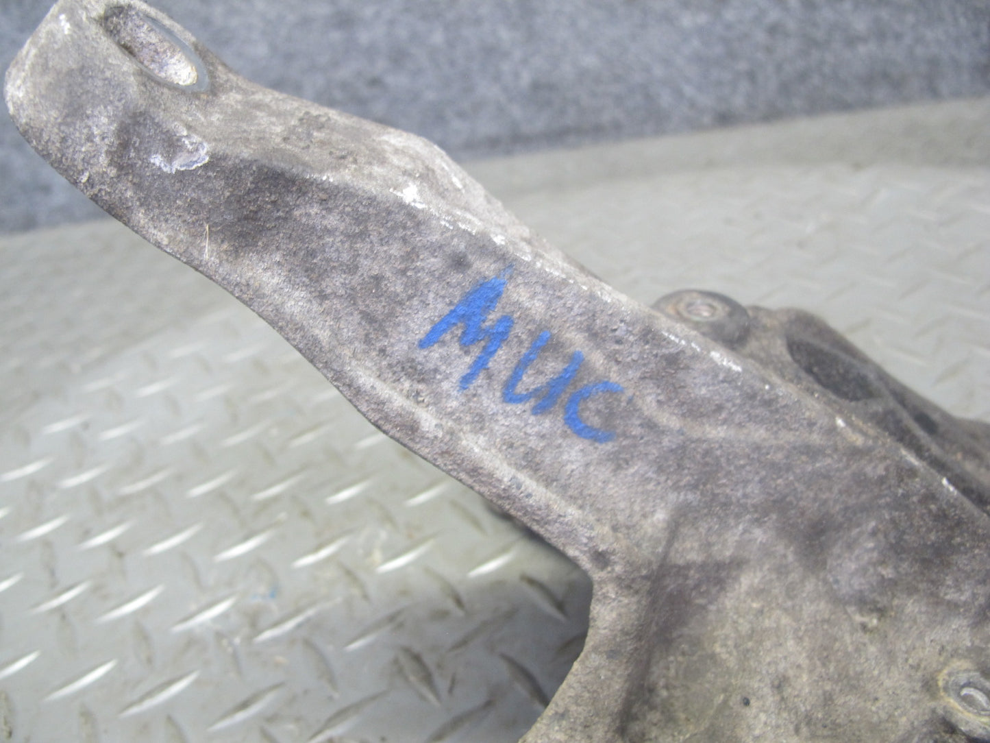 11-13 Mini Cooper S R55 R56 R57 R58 R59 R60 R61 Transmission Mount Bracket OEM