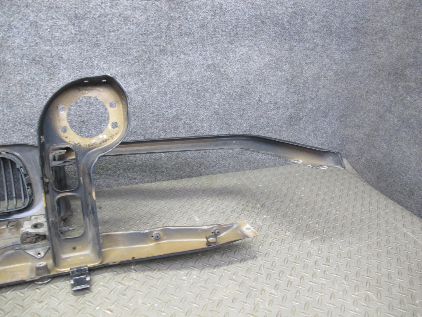 97-99 BMW E36 3-SERIES Front Nose Panel w Kidney Grille & Radiator Support OEM