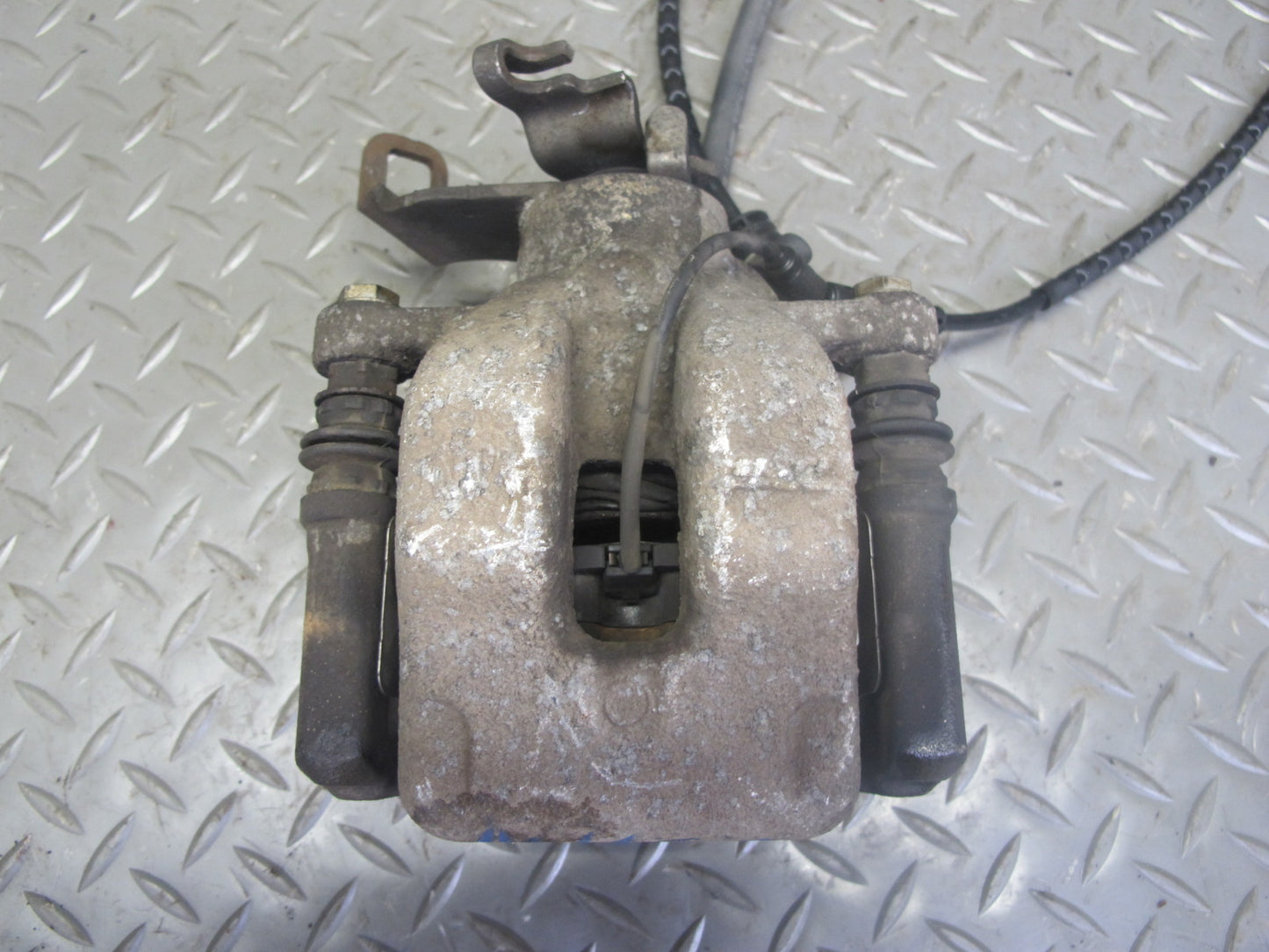 11-15 Mini Cooper S R60 R61 Countryman Set of 2 Rear Brake Caliper OEM