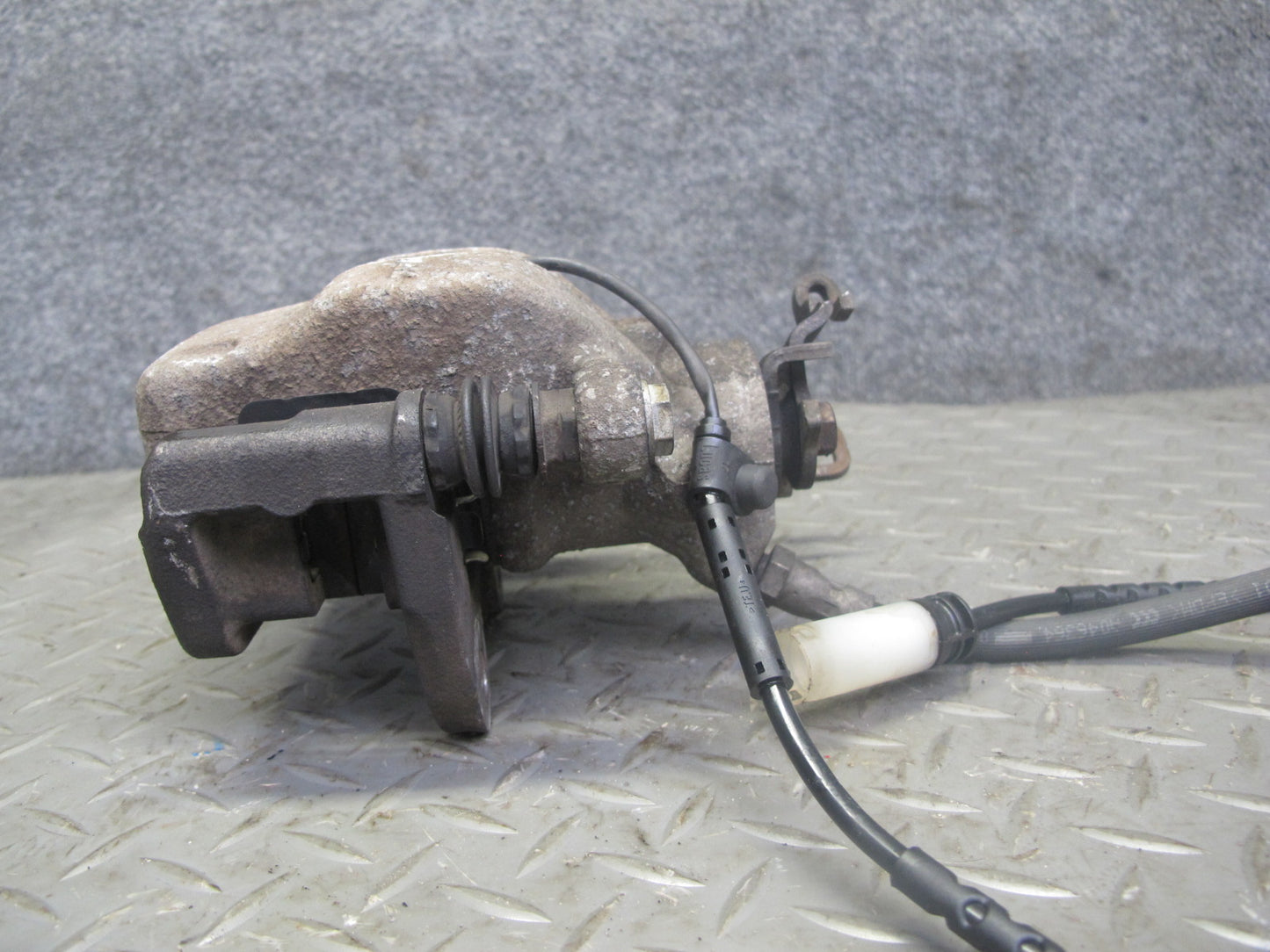 11-15 Mini Cooper S R60 R61 Countryman Set of 2 Rear Brake Caliper OEM