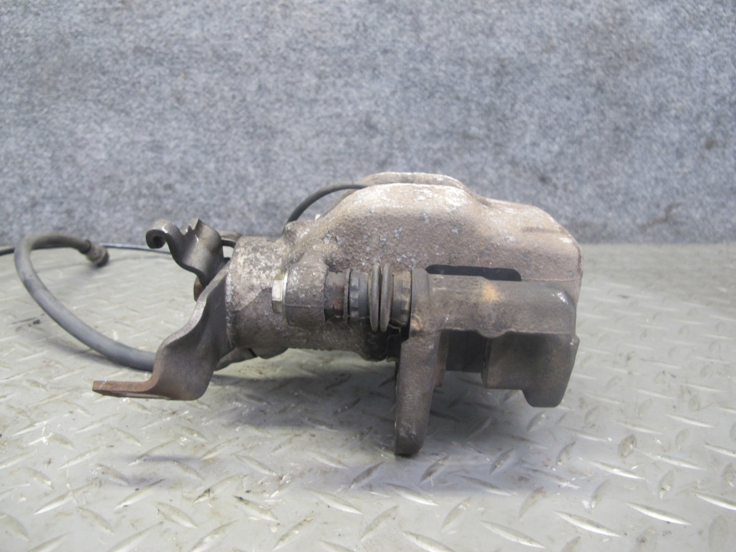 11-15 Mini Cooper S R60 R61 Countryman Set of 2 Rear Brake Caliper OEM