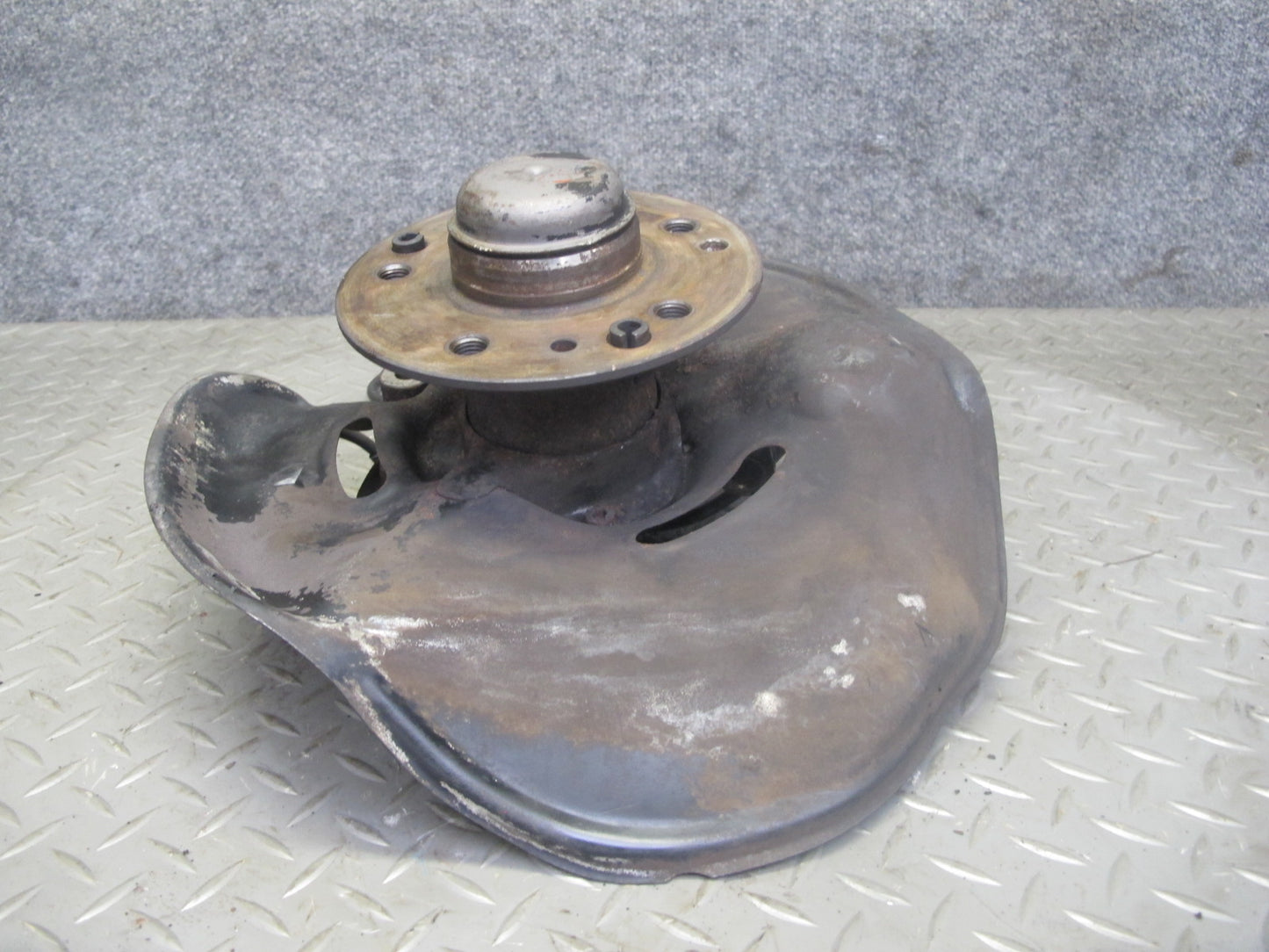 86-89 Mercedes R107 560SL Front Right Spindle Knuckle Wheel Hub Bearing OEM
