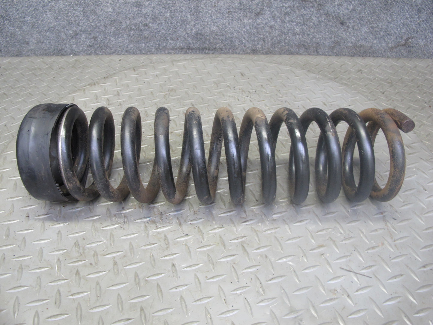 86-89 Mercedes R107 560SL Set of 2 Front Left & Right Coil Spring OEM