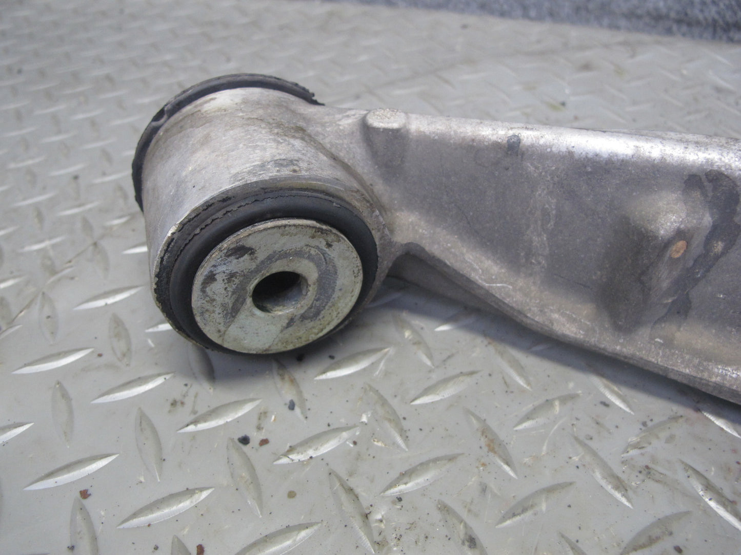 05-13 Chevrolet Corvette C6 Set of 2 Front Left Upper & Lower Control Arm OEM